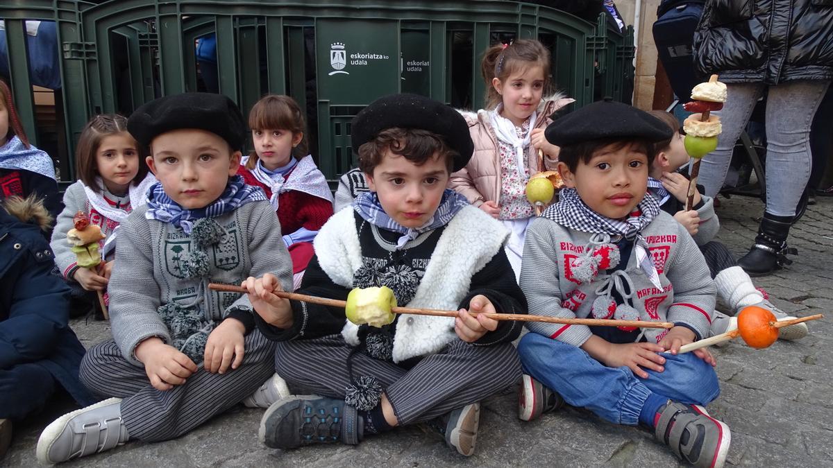 Celebración de Urdelardero Eguna con protagonismo infantil.