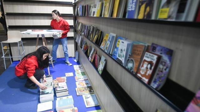 Euskarazko liburuak Durangoko Azokan.