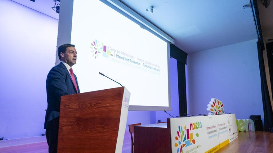 Pradales reafirma su compromiso con la igualdad y los derechos de la infancia trans en el I Congreso Naizen.