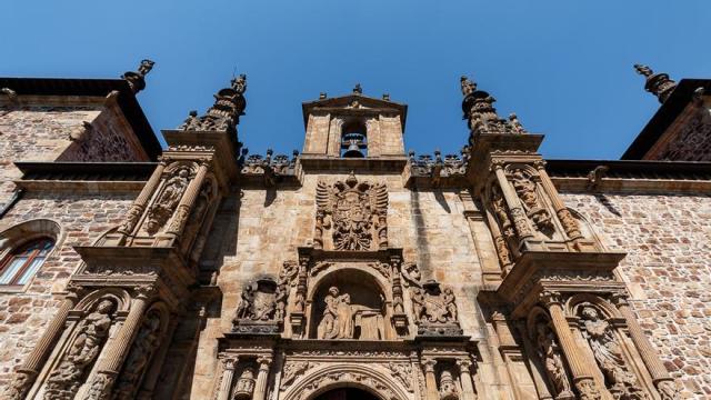 El exterior de la emblemática Universidad de Oñati.