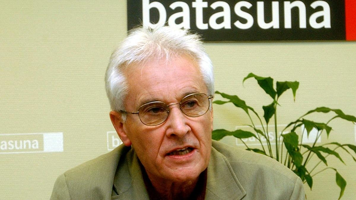Koldo Gorostiaga (1999-2004) fue el rostro de la izquierda abertzale antes de que la ilegalización dejara a este espacio sin representación durante una década. Koldo Gorostiaga (1999-2004) fue el rostro de la izquierda abertzale antes de que la ilegalización dejara a este espacio sin representación durante una década.