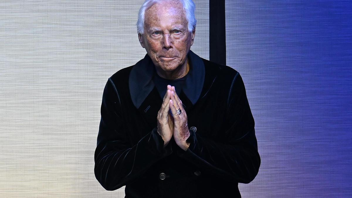 Giorgio Armani ha fallecido a los 91 años.