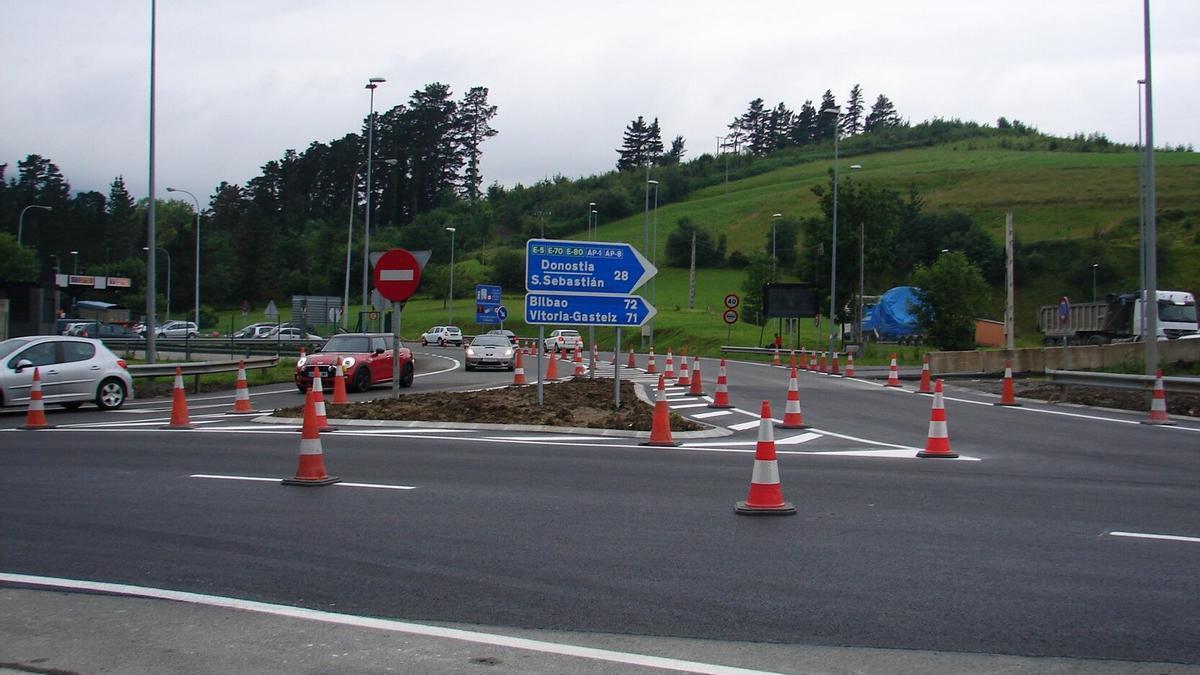 Enlace de la AP 8 en Zestoa Zumaia