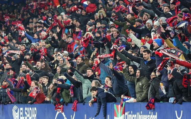 La afición de Osasuna, de 10 ante el Athletic. La afición de Osasuna, de 10 ante el Athletic.