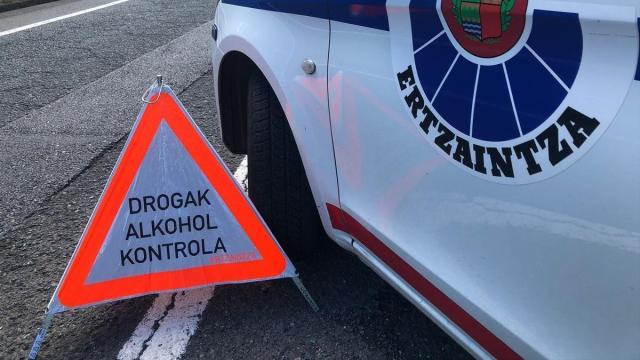 Imagen de archivo de un control de alcoholemia. / ERTZAINTZA