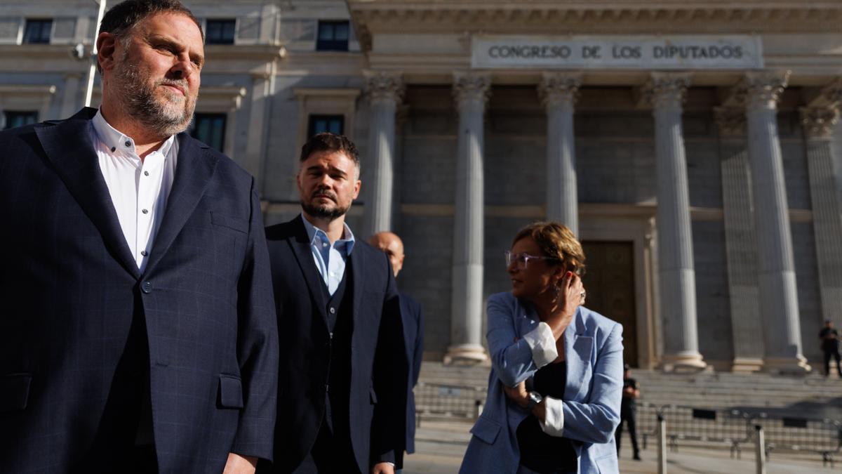 Junqueras acudió como invitado al Congreso para presenciar el ‘debut’ del catalán en el pleno.