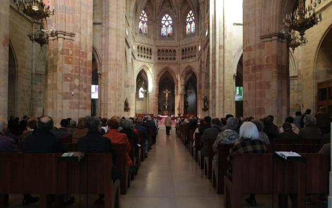 Imagen de archivo de una misa celebrada en la Catedral de Santiago de Bilbao por las víctimas de abusos en la Iglesia.