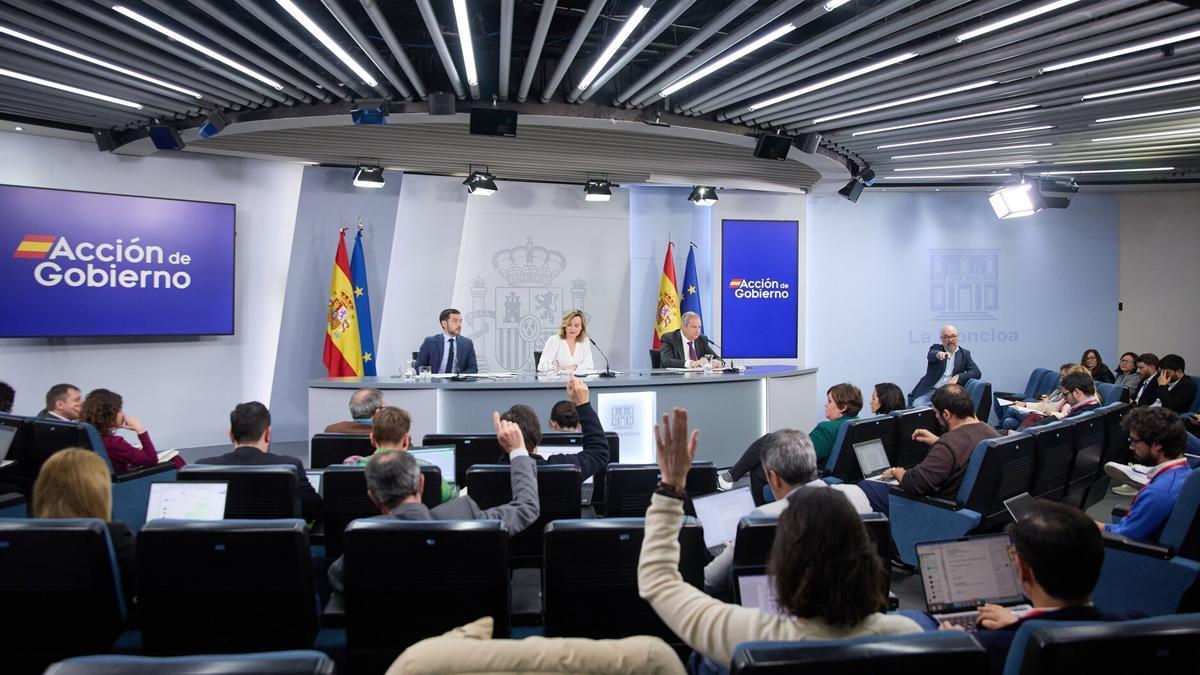 Rueda de prensa posterior al Consejo de Ministros, con Pablo Bustinduy, Pilar Alegría y Jordi Hereu.
