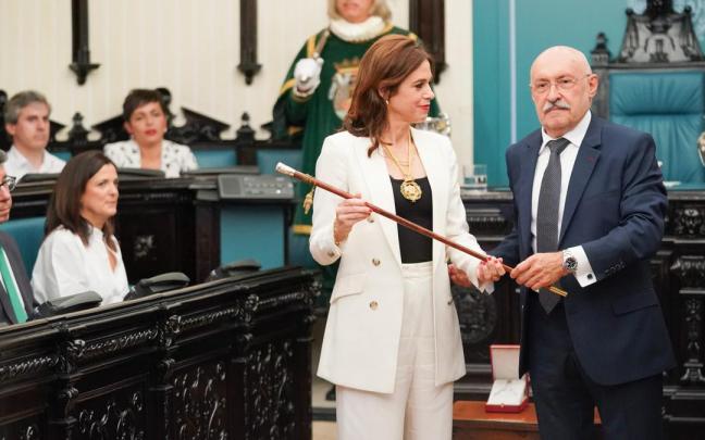 Maider Etxebarria, alcaldesa de Vitoria-Gasteiz. Su partido, el PSE, y su socio, el PNV, han quedado fuera del reparto de presidencias de comisiones entre EH Bildu y PP