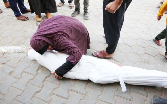 El asedio israelí contra los tres principales hospitales del norte de Gaza impide ahora que decenas de heridos puedan ser atendidos.