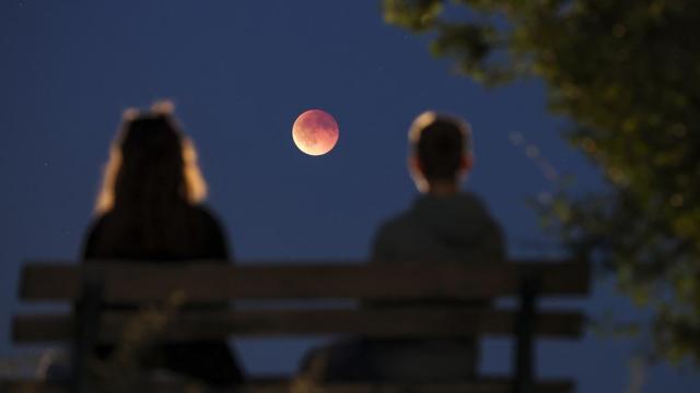 Imagen de archivo de un eclipse lunar