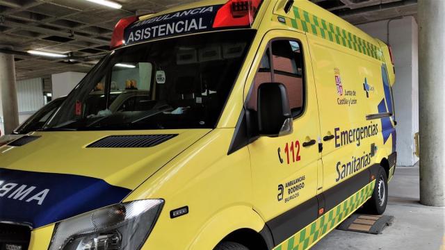 Ambulancia de Emergencias Sanitarias de Castilla y León.