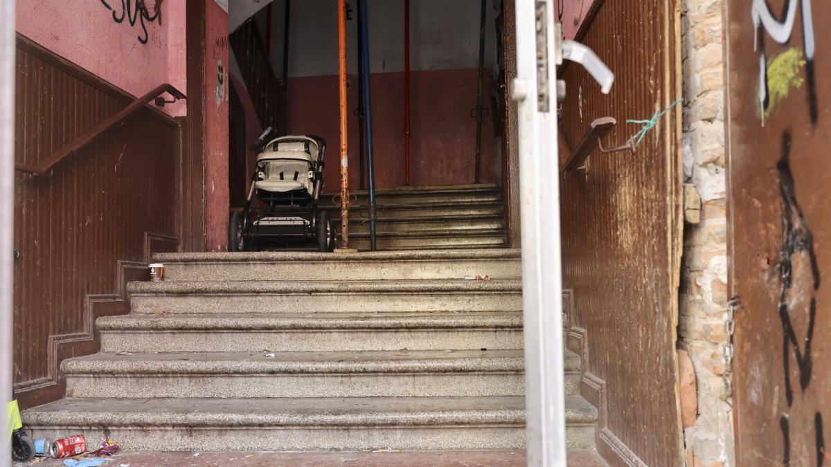 Edificio en el que ocurrió la presunta violación grupal.