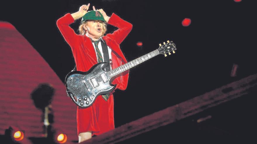 Angus Young, guitarrista de AC/DC.