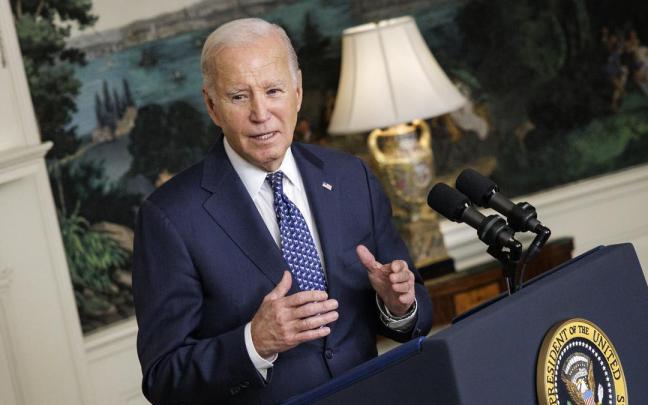 Joe Biden durante al rueda de prensa improvisada para valorar el fallo del fiscal. / SAMUEL CORUM / POOL Joe Biden durante al rueda de prensa improvisada para valorar el fallo del fiscal.