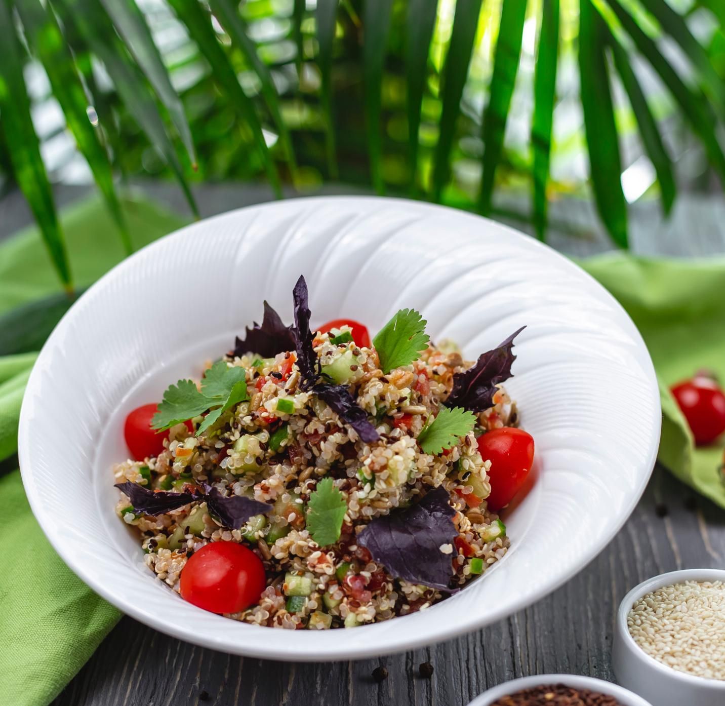 Ensalada de arándanos, manzana y quinoa.