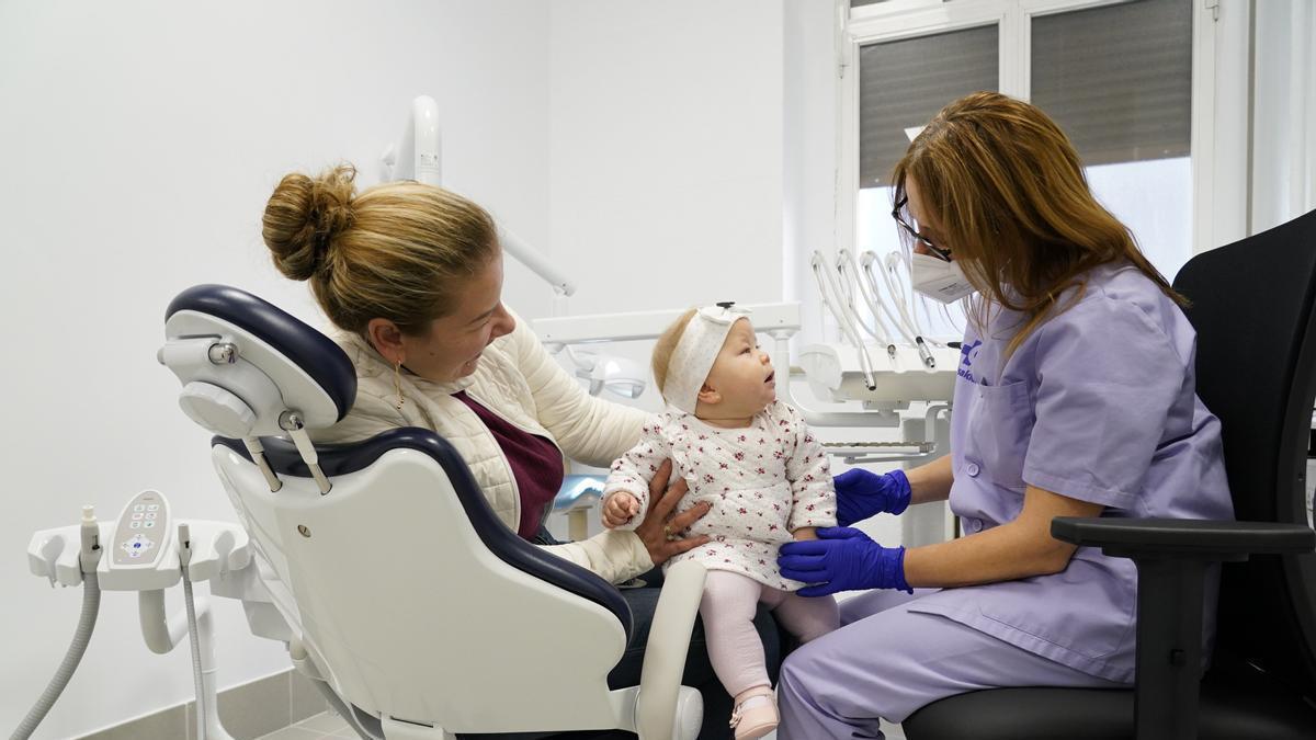 El nuevo servicio ofrece evaluación de riesgo de caries, limpieza y tratamientos, extracciones o recomendaciones sobre salud dental.