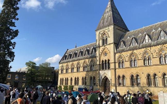 Universidad de Oxford.