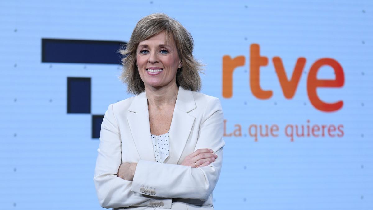 Marta Carazo posa durante un encuentro informativo con medios de comunicación.