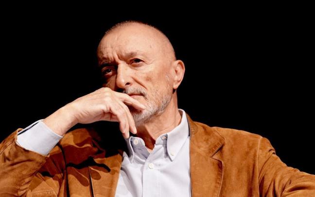 Pérez-Reverte, durante su conferencia.