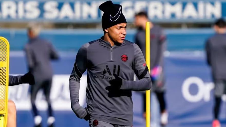 Kylian Mbappé, durante una sesión de entrenamiento. / PSG