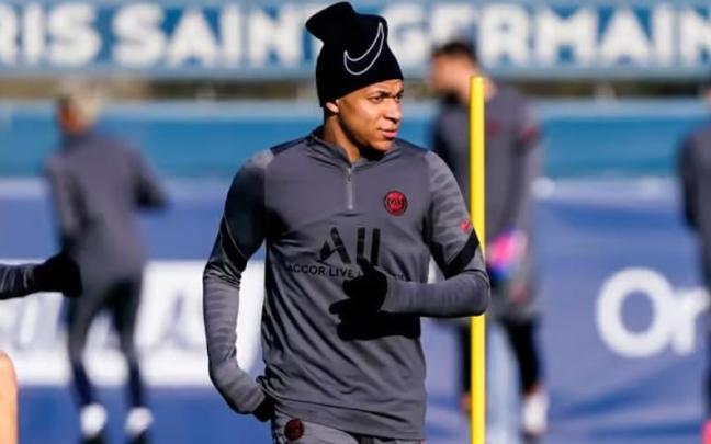 Kylian Mbappé, durante una sesión de entrenamiento. / PSG