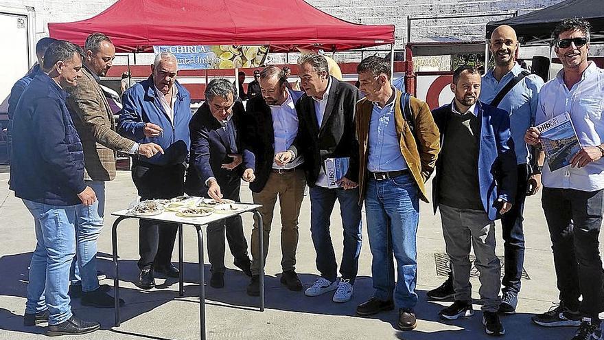 Los puestos se han instalado hasta mañana en la plaza de toros.