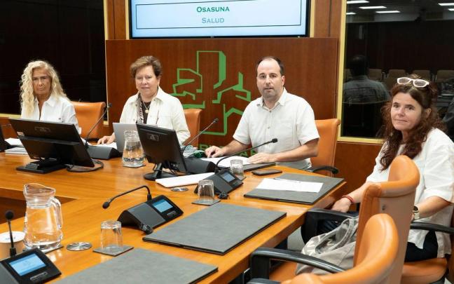 Álvarez y Arriola en el Parlamento Vasco.