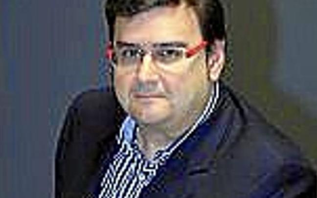 No hace un año sino un siglo