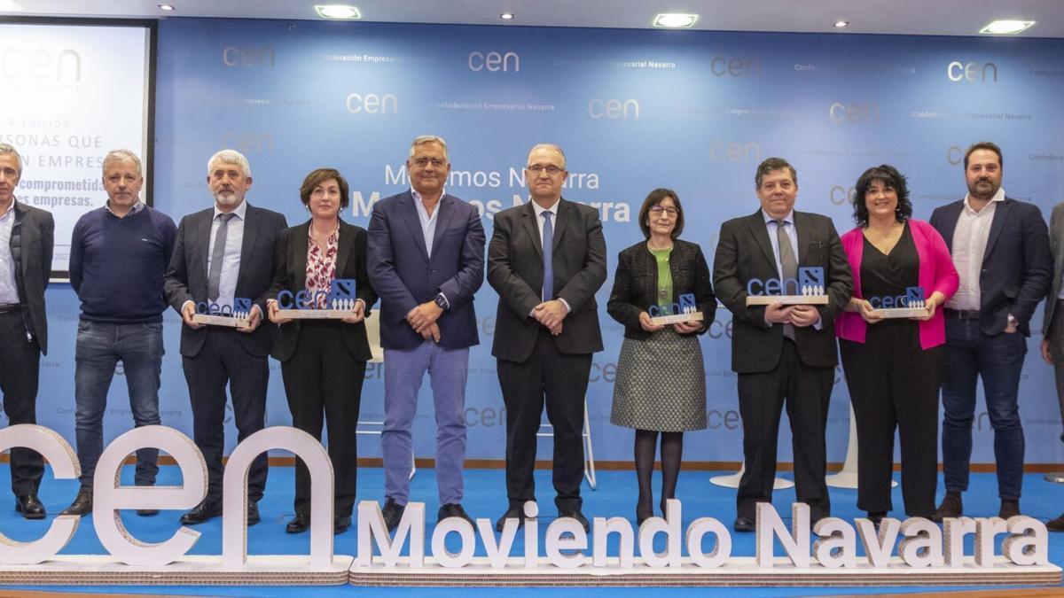 Foto de familia de los premiados por la CEN