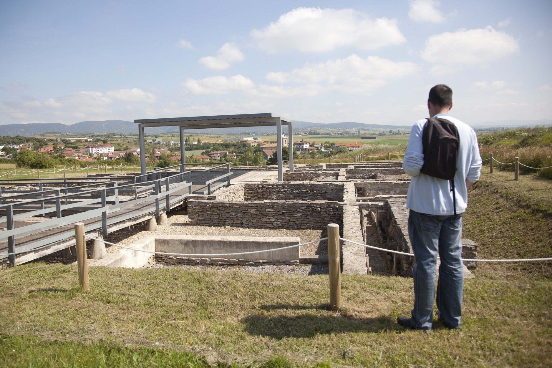 Los muros de Iruña-Velaia.