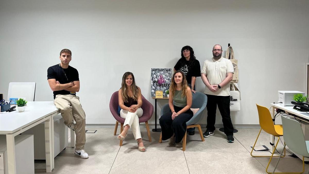 Foto de la presentación del nuevo Espacio GazteARTEan.