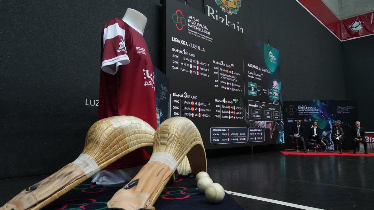 Presentación este lunes de la Liga de Naciones de Pelota Vasca en 54 metros.