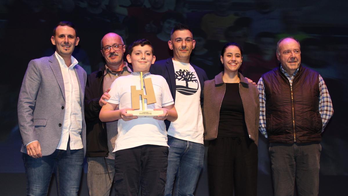 El Club de Tenis de Mesa Basauri ha sido merecedor del Adore Saria en su 50 aniversario