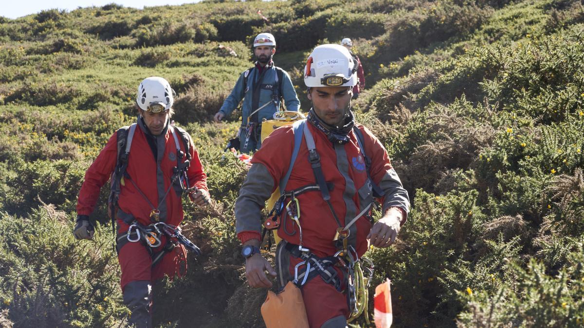Espeleólogos de Euskad harán este fin de semana un simulacro de rescate en la sierra de Arkamo.