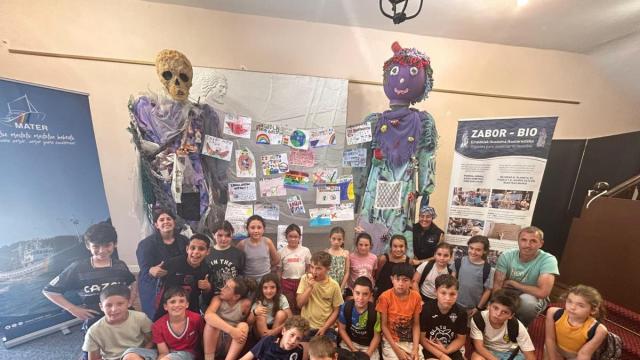 Inauguración de la campaña Zero Zabor Uretan en Getaria.