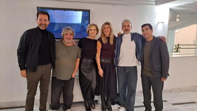 Miembros de Plano Corto junto a representantes de los cortos premiados en la categoría de ficción.