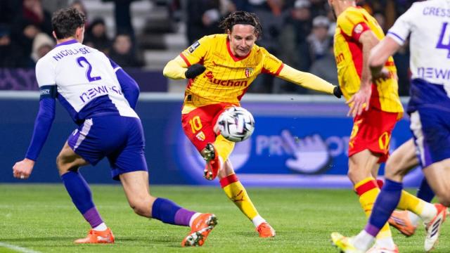 Florian Thauvin, la gran estrella del Lens a sus 32 años, ha sido elegido tres meses como mejor jugador de la liga francesa.