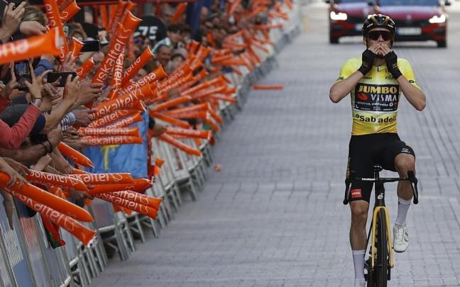 Vingegaard, victorioso en Eibar.