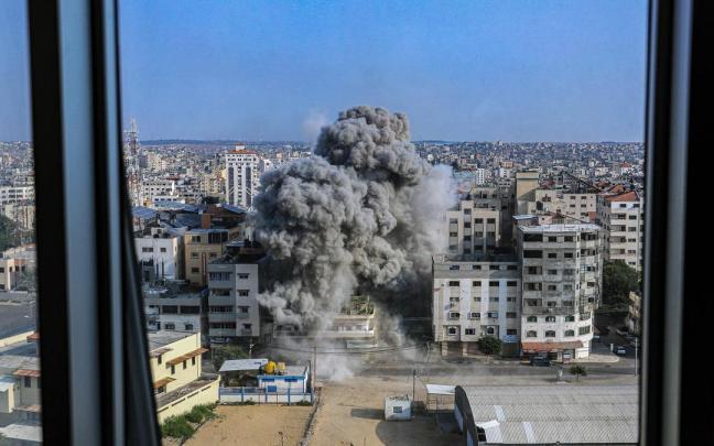 Bombardeo israelí sobre Gaza.