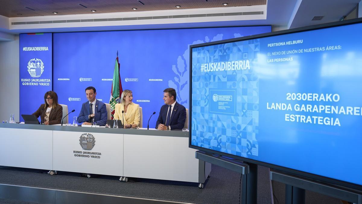 La consejera de Alimentación, Desarrollo Rural y Pesca, Amaia Barredo, durante la presentación.