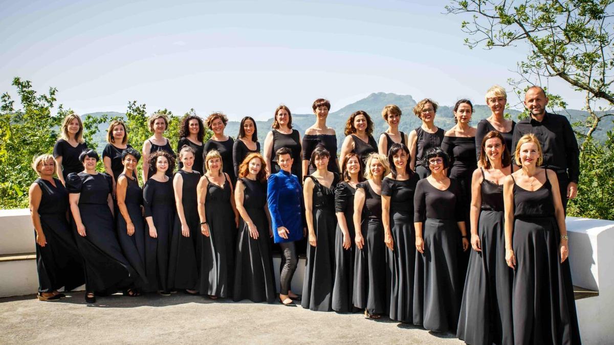 Náyade Abesbatza es un coro de voces blancas de Irun, creado en diciembre de 1997