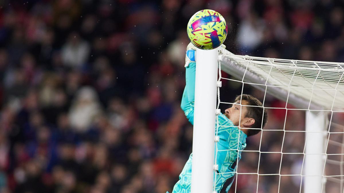 Aitor Fernández estuvo a gran nivel bajo palos.