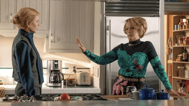Nicole Kidman y Jamie Lee Curtis en una escena de la serie ‘Scarpetta’