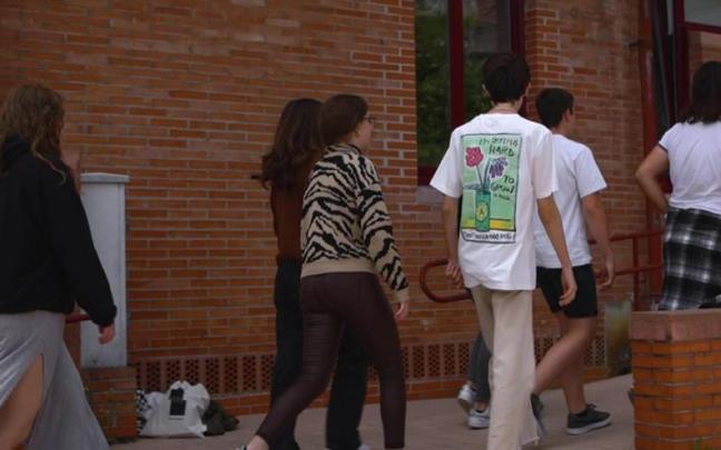 Alumnos del programa para la transmisión de la memoria Adi-adian.