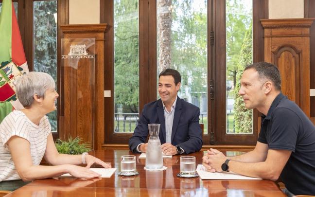 Reunión del Lehendakari, Imanol Pradales, con los representantes de ELA Mitxel Lakuntza y Amaia Muñoa / EP Reunión del Lehendakari, Imanol Pradales, con los representantes de ELA Mitxel Lakuntza y Amaia Muñoa