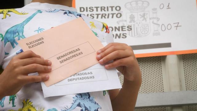 Papeletas electorales para las elecciones generales.