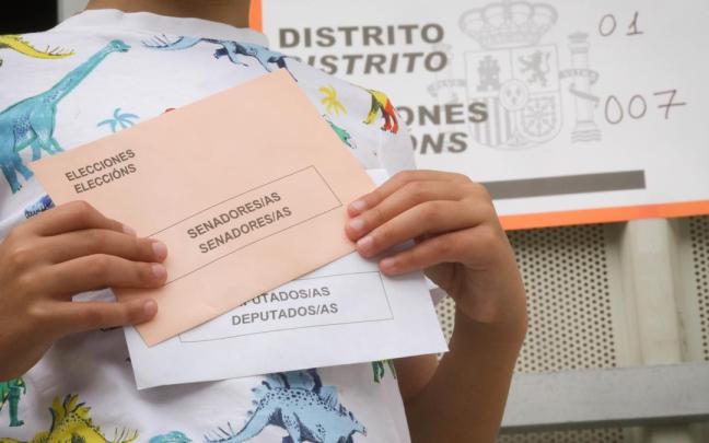 Papeletas electorales para las elecciones generales.