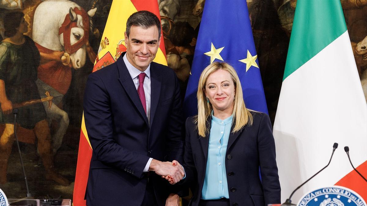 Sánchez y Meloni, durante su encuentro en el Palacio Chigi.