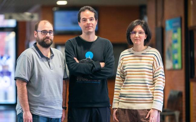 Los profesores de la UPV/EHU Eneko Zuloaga, Iker Salaberri y Dorota Krajewska que, entre otros, han dirigido el estudio / UPV / EHU Los profesores de la UPV/EHU Eneko Zuloaga, Iker Salaberri y Dorota Krajewska que, entre otros, han dirigido el estudio